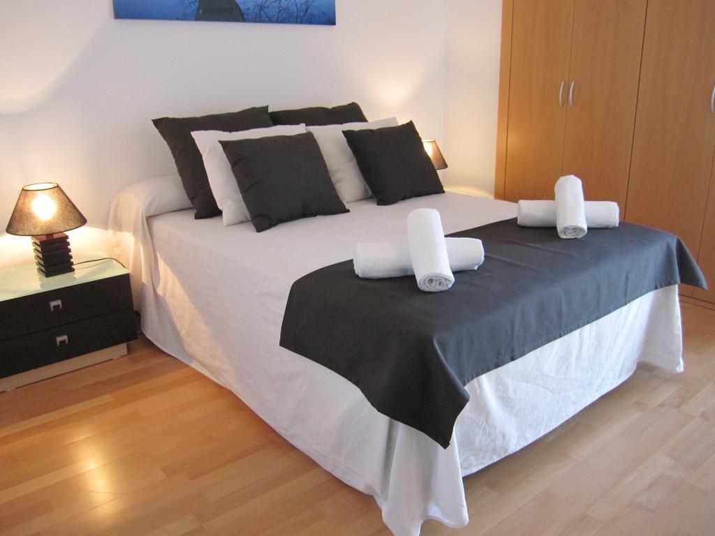 Apartment Airport Barcelona Premium Viladecans Room photo